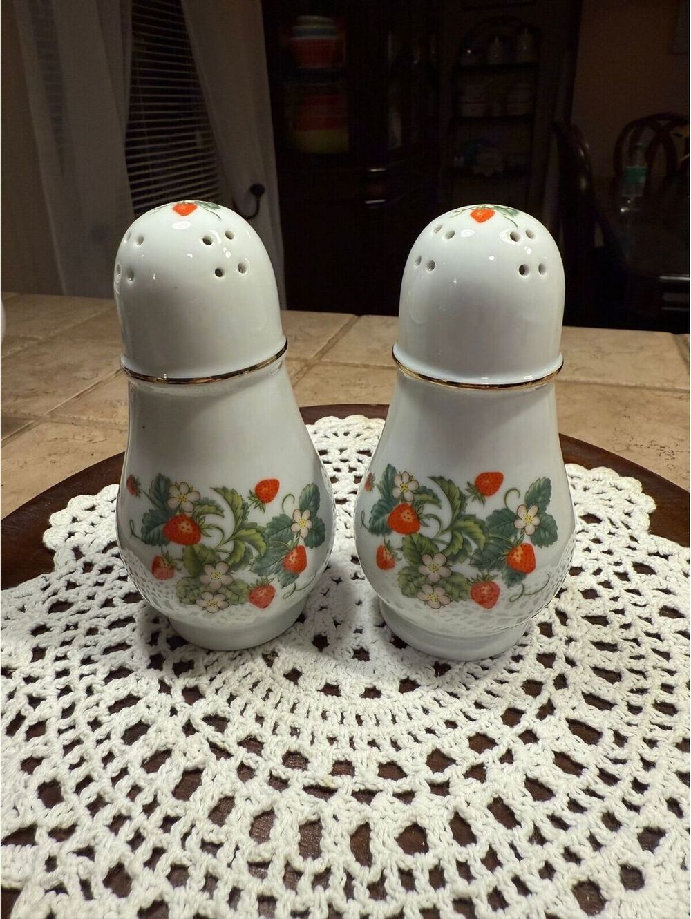 2. Avon 22k Gold Trim Salt Pepper Shaker Set Strawberries Porcelain- Brazil VTG